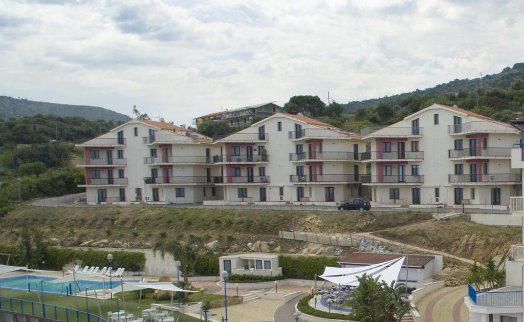 Tus'Hotel Apartments Tusa Dış mekan fotoğraf