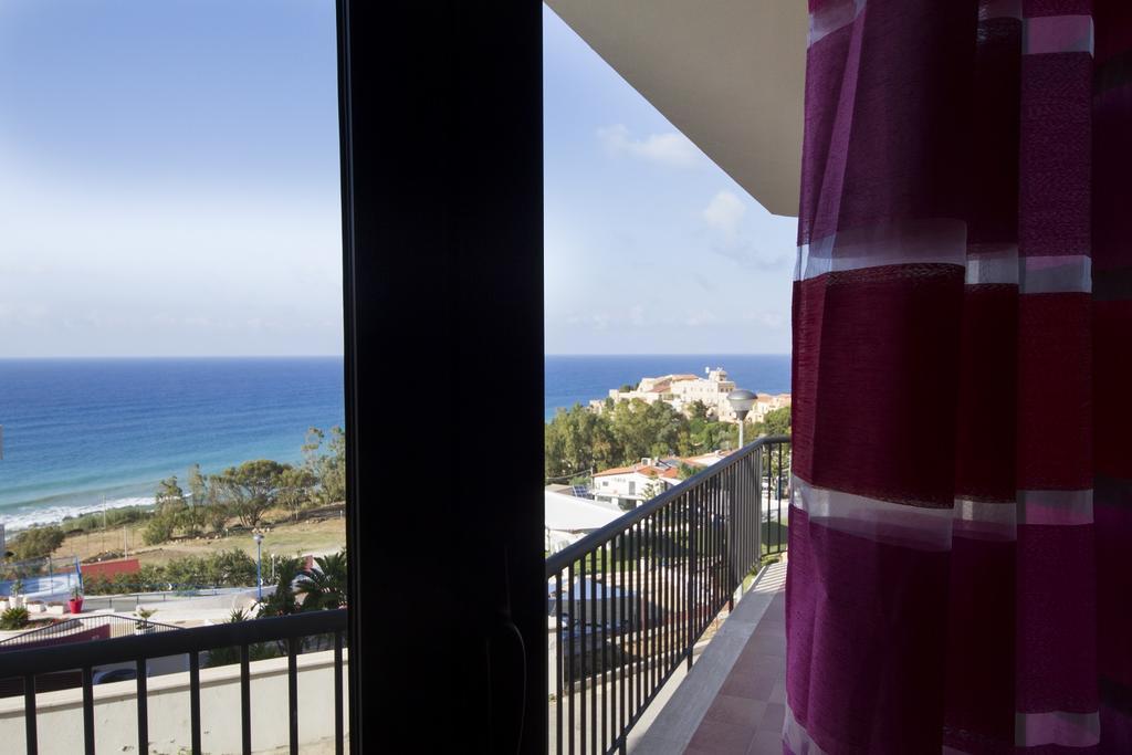 Tus'Hotel Apartments Tusa Dış mekan fotoğraf
