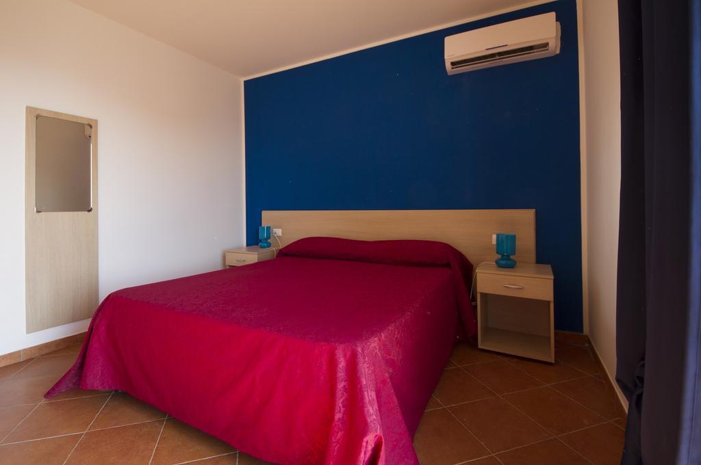 Tus'Hotel Apartments Tusa Dış mekan fotoğraf